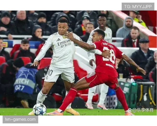 姆巴佩披上7号战袍,接棒C罗开启传奇新篇章 姆巴佩披上7号战袍,接棒C罗开启传奇新篇章