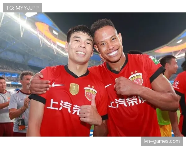 奥斯卡领衔上海海港状态回暖,持续出色表现引关注 奥斯卡领衔上海海港状态回暖,持续出色表现引关注