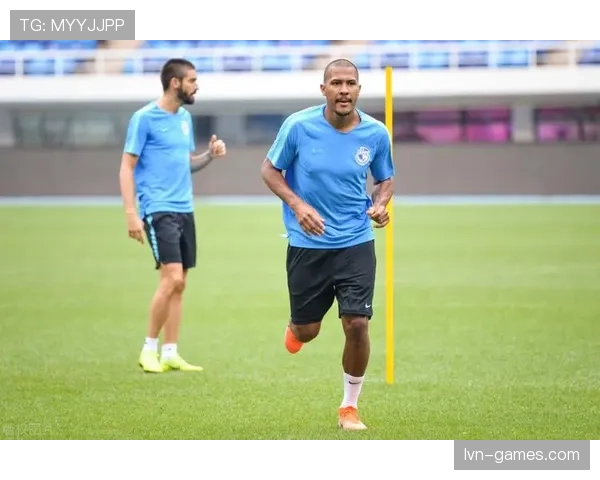 奥纳丘本赛季表现稳健，成英超保级关键功臣